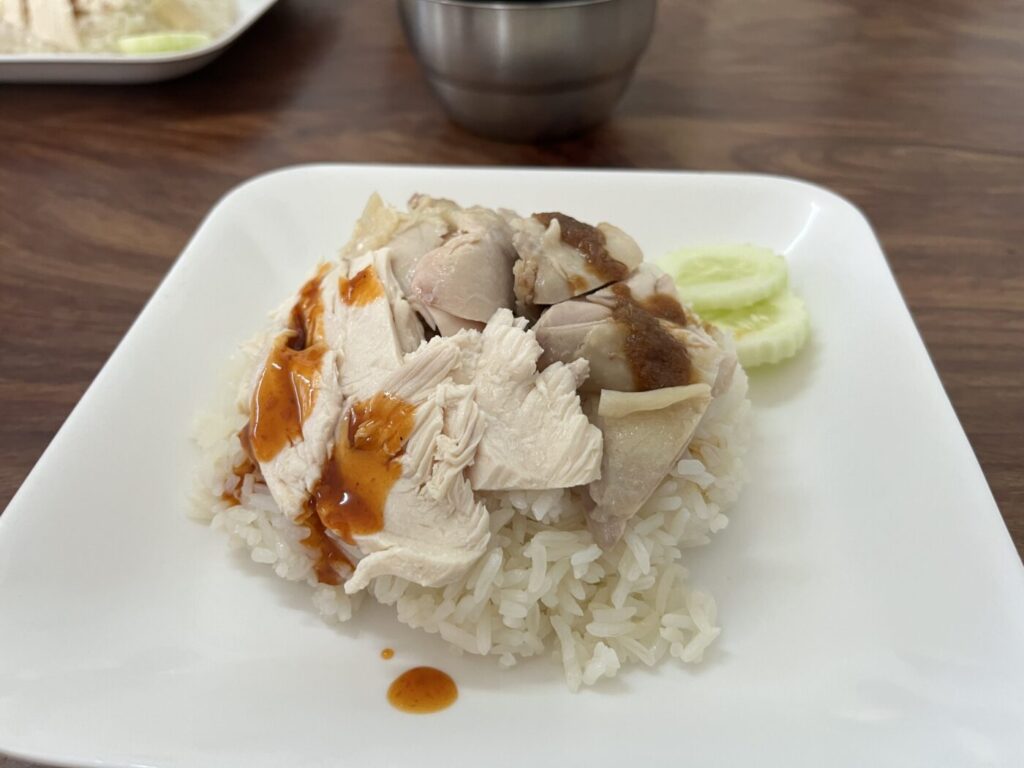 プーケットのカオマンガイ専門店「Briley」の料理